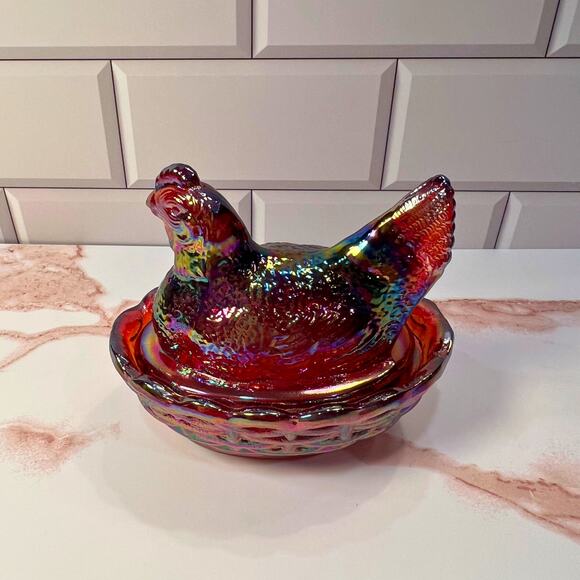 3" Red Carnival Hen on Nest - Picture 4 of 9